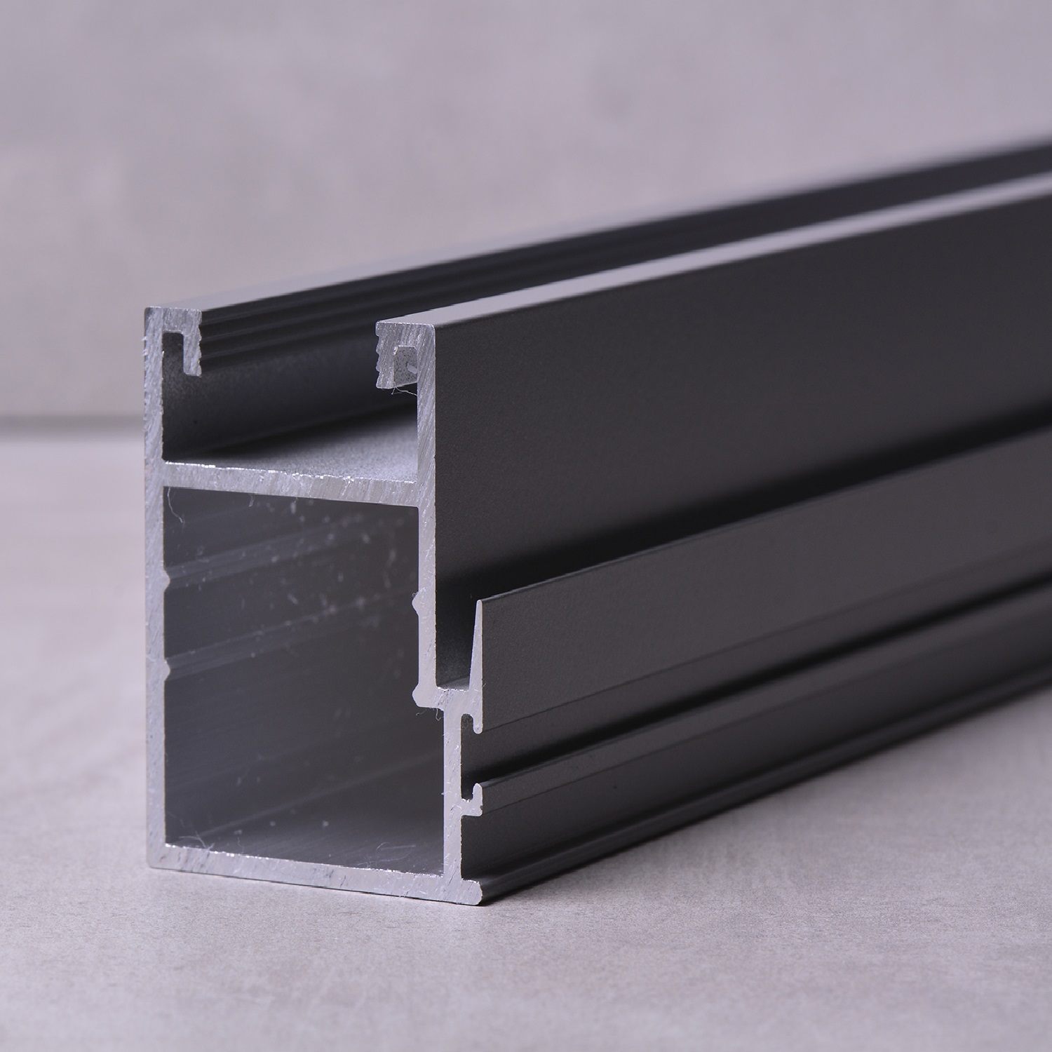 Perfil de ventana de puerta de aluminio con recubrimiento en polvo de PVDF
