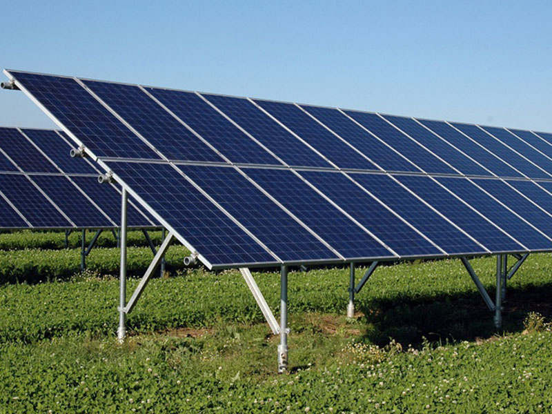 Sistemas de estanterías fotovoltaicas montados en tierra
