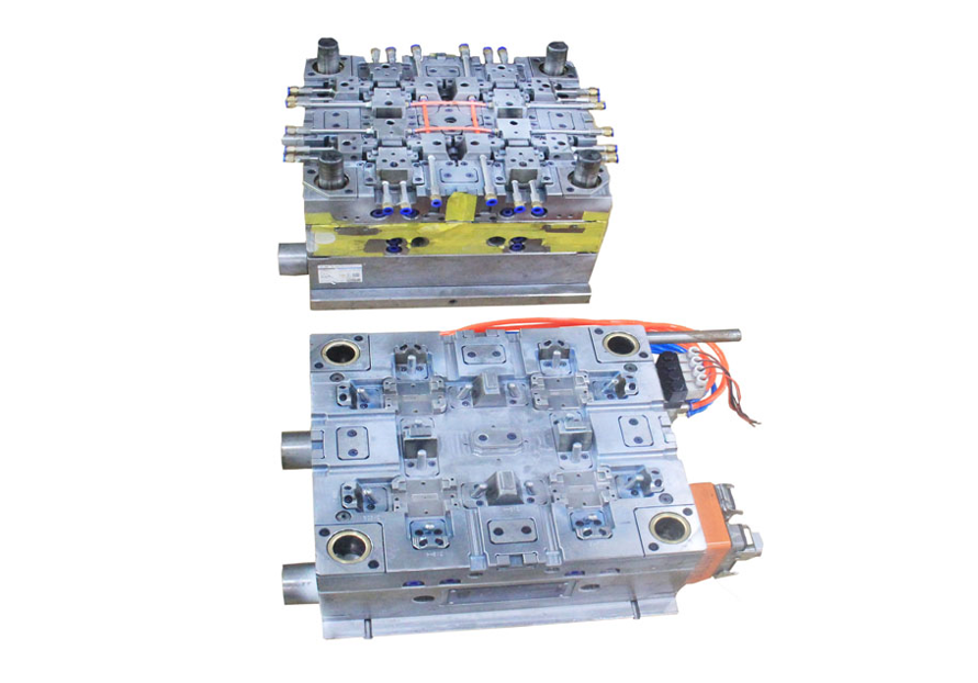Fabricante profesional de moldes para cubiertas de capacitores de precisión

