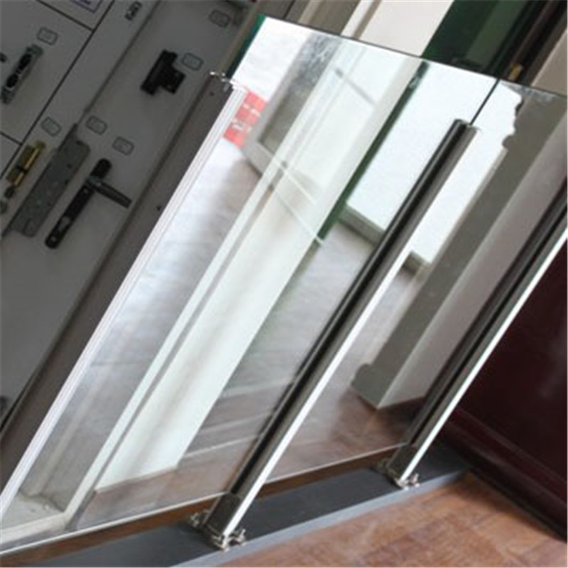 Sistema de balaustres de aluminio Frameless Glass
