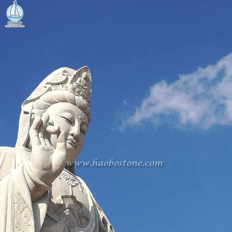 Estatua budista de Guanyin del templo religioso asiático de granito gris
