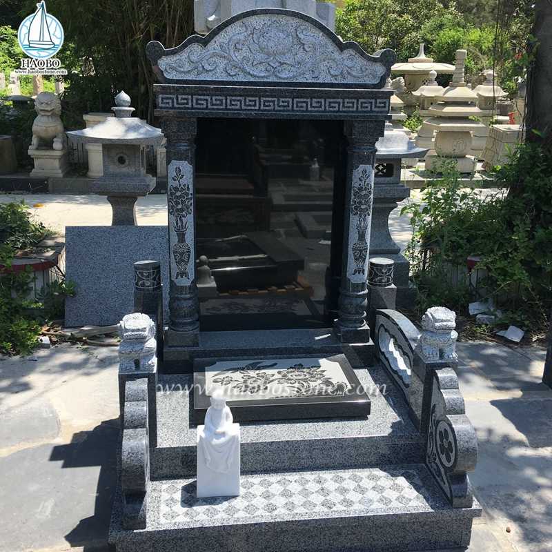 Monumento de granito tallado de loto tallado en pilar de estilo chino
