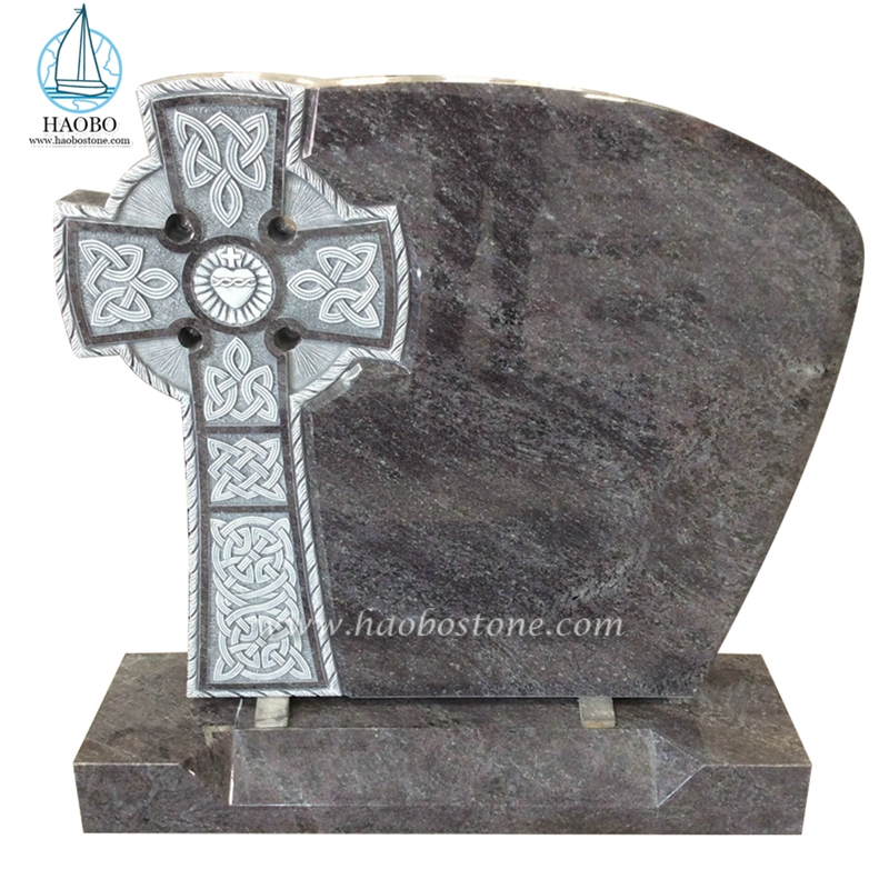 Lápida tallada con cruz de niebla celta de granito azul de Bahama
