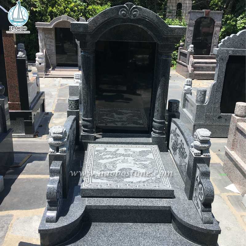 Piedra sepulcral tallada en león de estilo chino de granito gris oscuro
