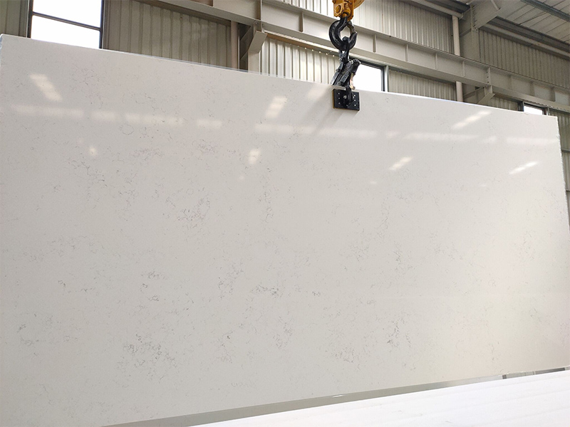 Precio de fábrica de losa de piedra de cuarzo de ingeniería de Carrara blanco
