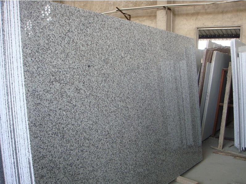 Losa de granito G439, ​​baldosas pulidas de granito gris