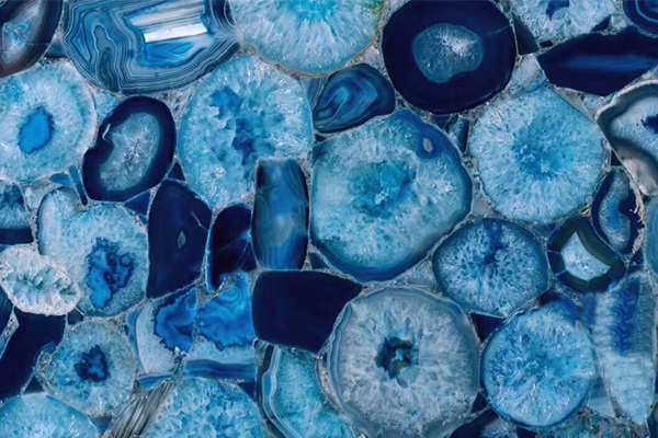 Piedra semipreciosa de ágata azul