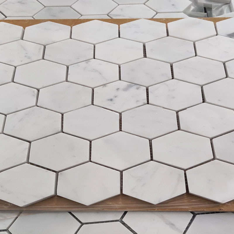 Mosaico de mármol de forma hexagonal
