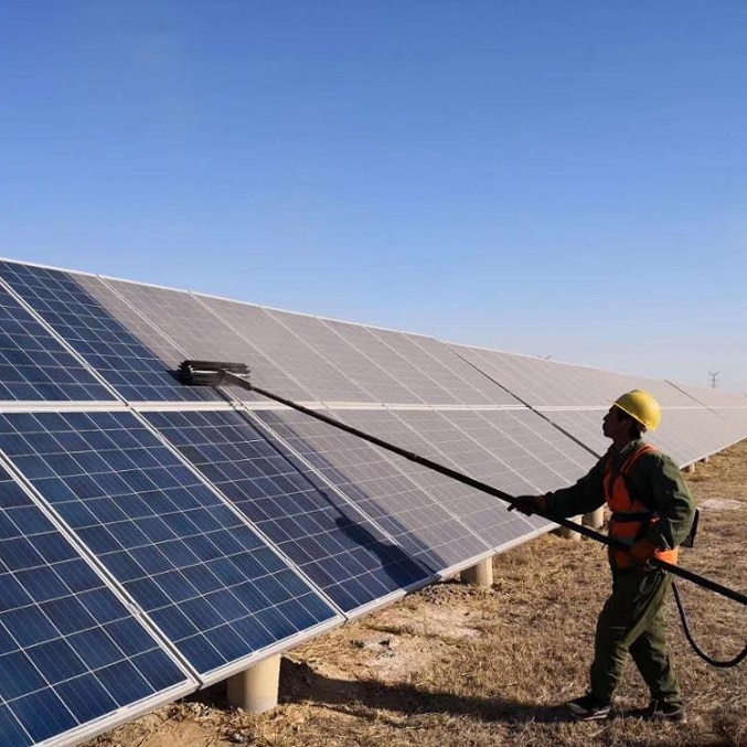 Con qué limpiar los paneles solares