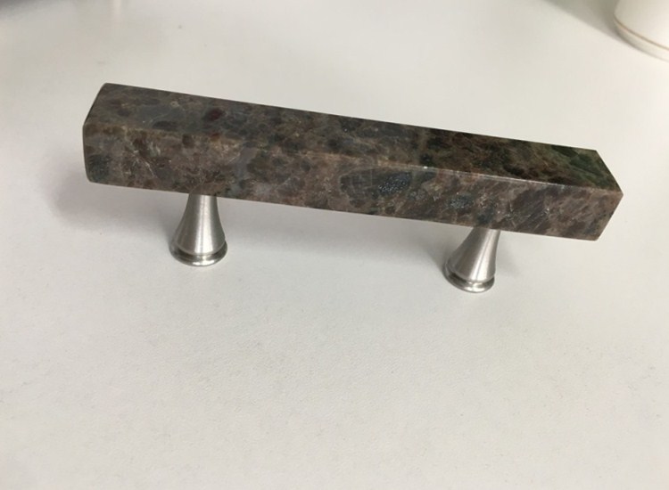 Manija de piedra rectangular antigua de Labrador para cajón y gabinete
